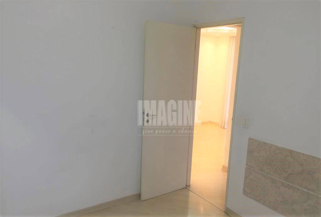 Apartamento à venda com 2 quartos, 45m² - Foto 8