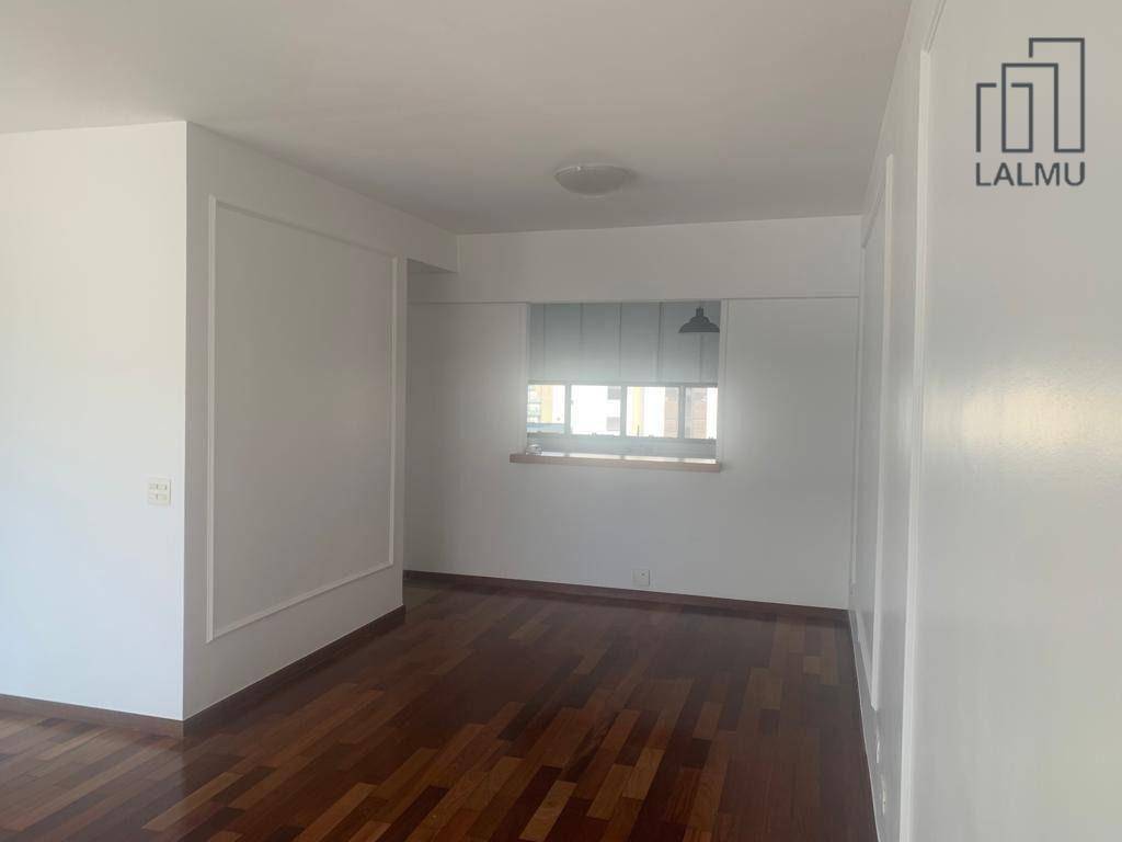 Apartamento para alugar com 3 quartos, 256m² - Foto 27