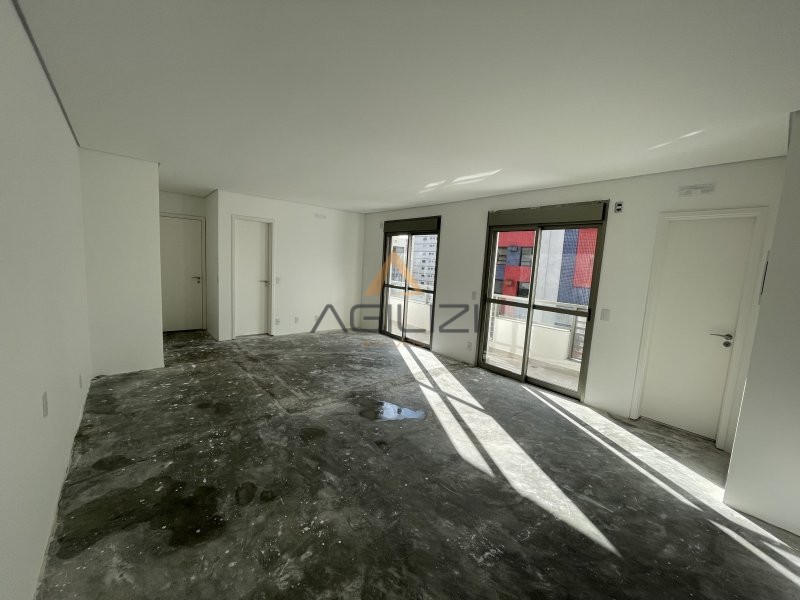 Apartamento à venda com 4 quartos, 161m² - Foto 25