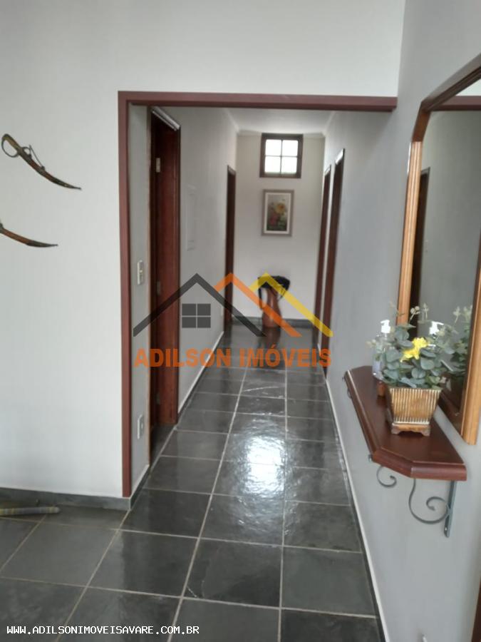 Casa à venda com 2 quartos, 250m² - Foto 4