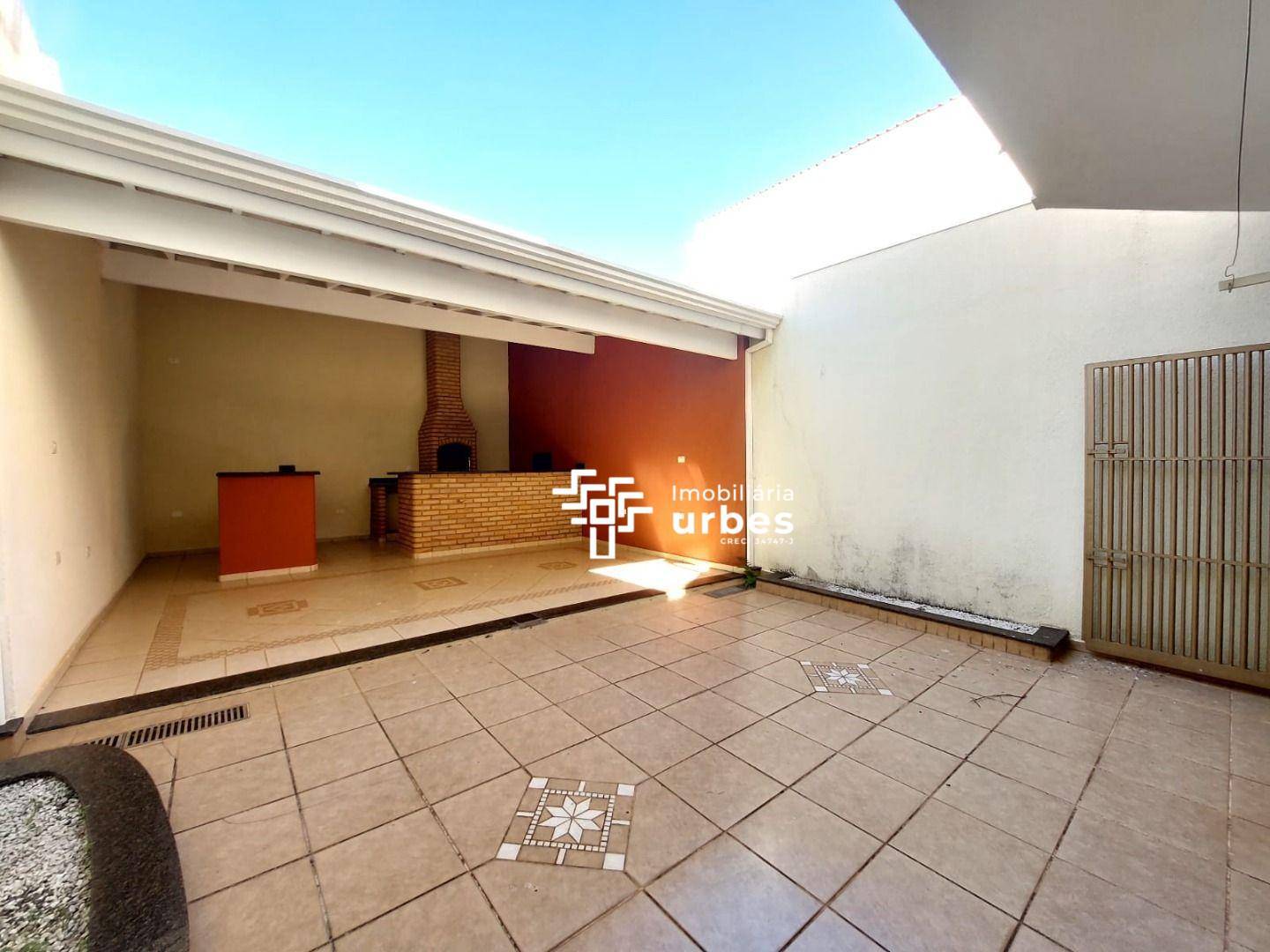 Casa para alugar com 3 quartos, 226m² - Foto 9