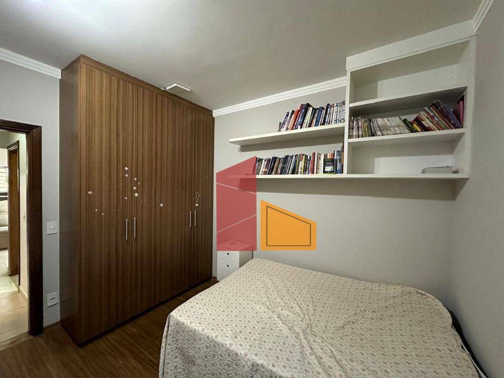 Casa à venda com 4 quartos, 190m² - Foto 9