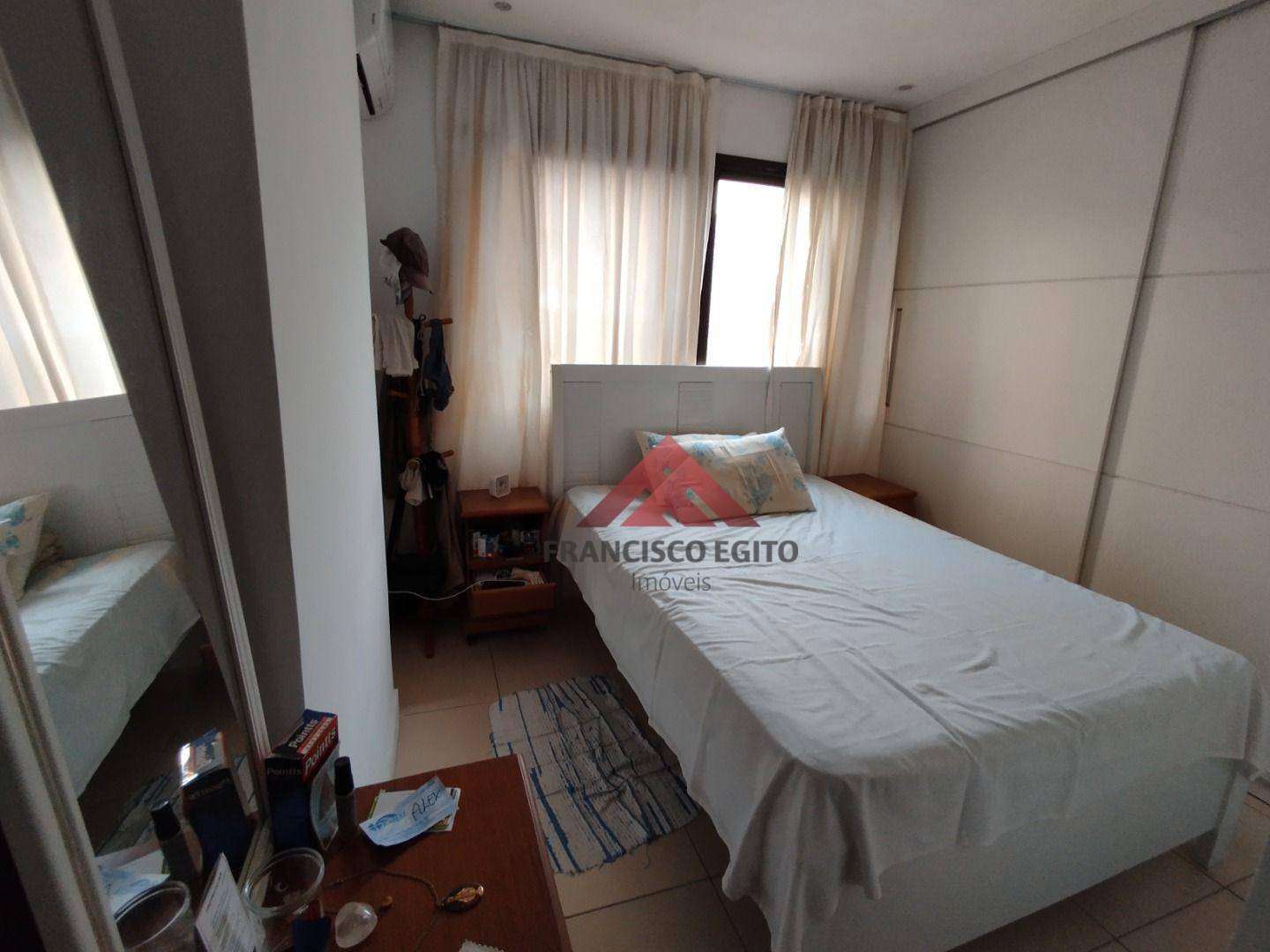 Apartamento à venda com 2 quartos, 60m² - Foto 11