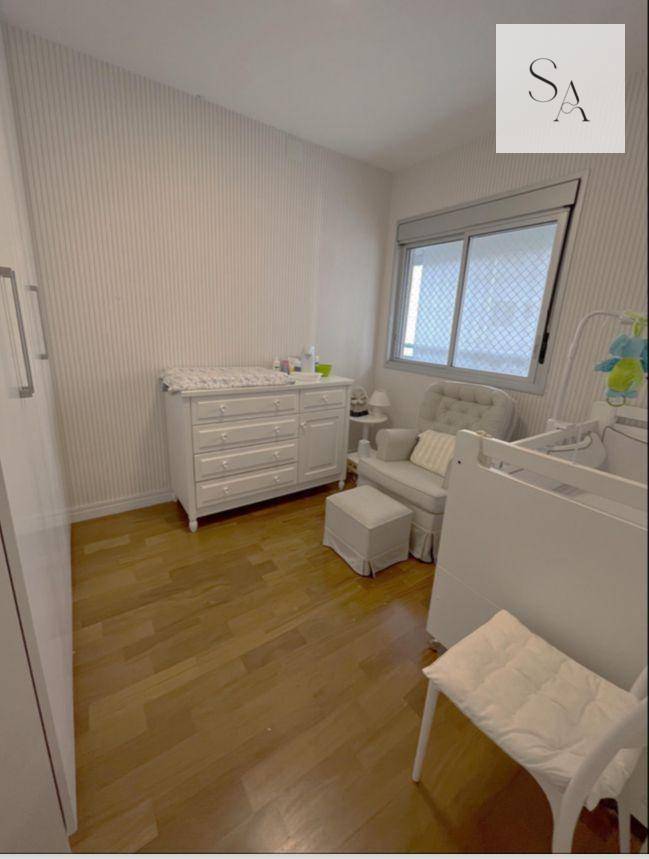 Apartamento à venda com 4 quartos, 220m² - Foto 18