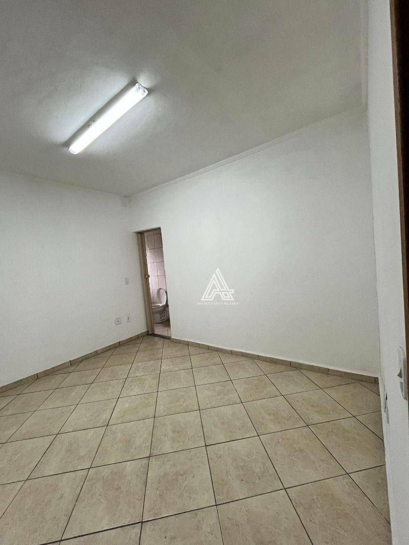 Casa para alugar com 6 quartos, 200m² - Foto 22