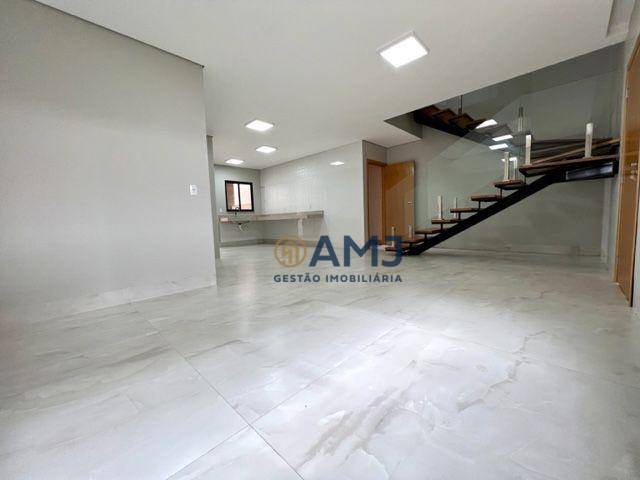 Sobrado à venda com 4 quartos, 160m² - Foto 2