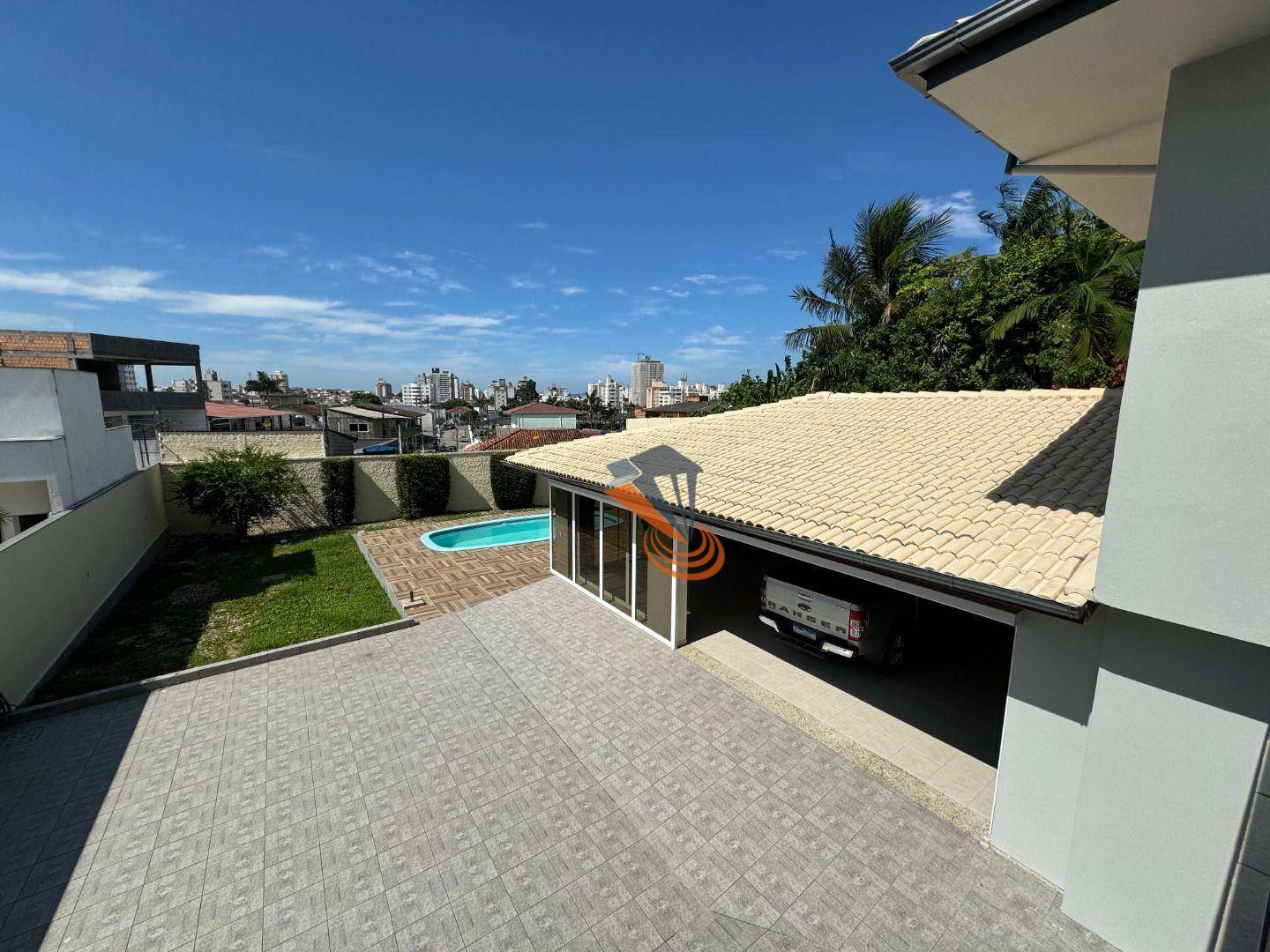 Casa de Condomínio à venda com 5 quartos, 400m² - Foto 34