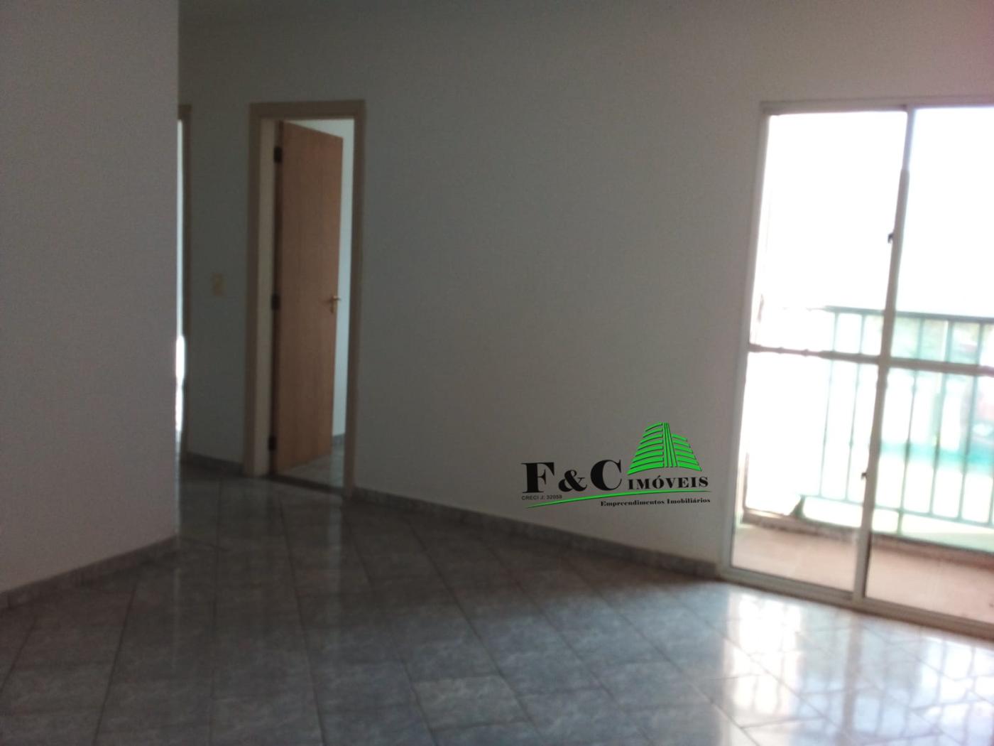 Apartamento à venda com 2 quartos, 81m² - Foto 2