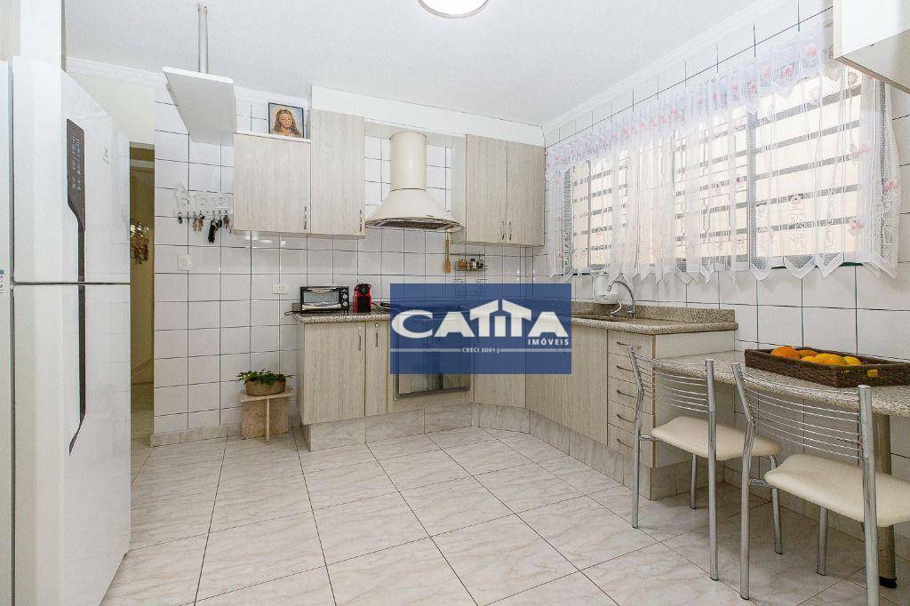 Casa à venda com 3 quartos, 200m² - Foto 16