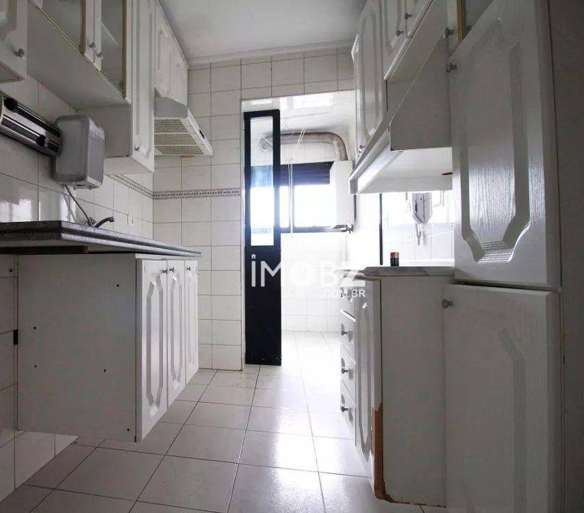 Apartamento à venda com 3 quartos, 74m² - Foto 4