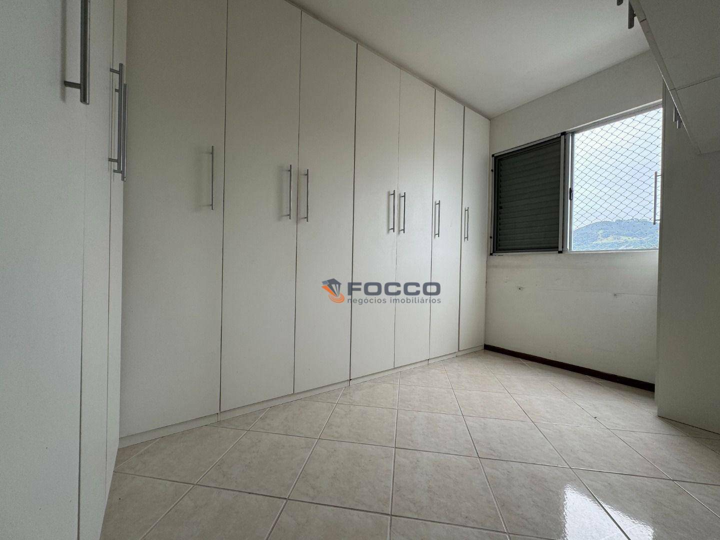 Apartamento à venda com 3 quartos, 103m² - Foto 9