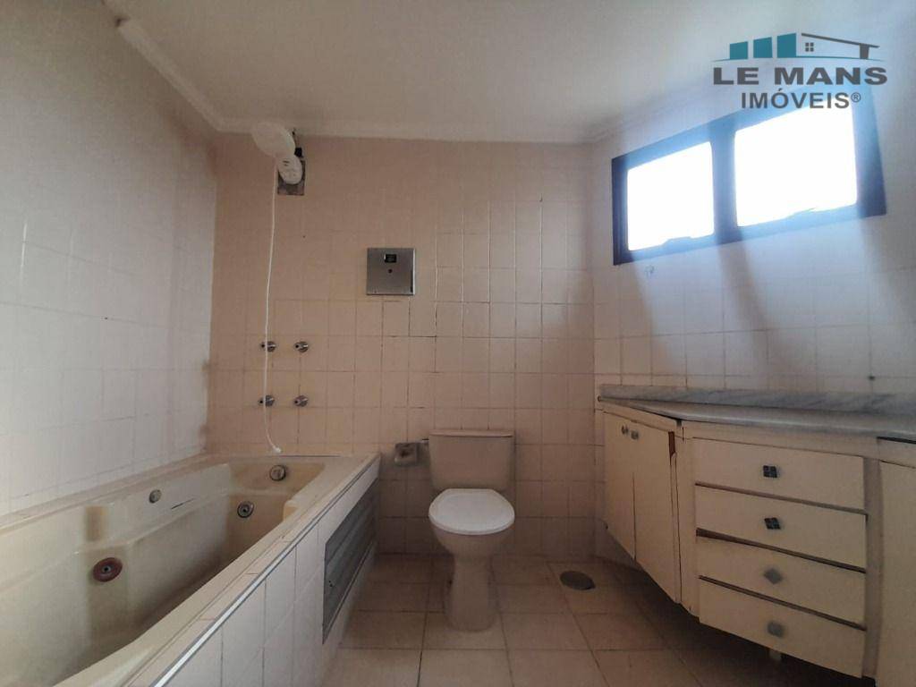 Apartamento à venda com 3 quartos, 196m² - Foto 16