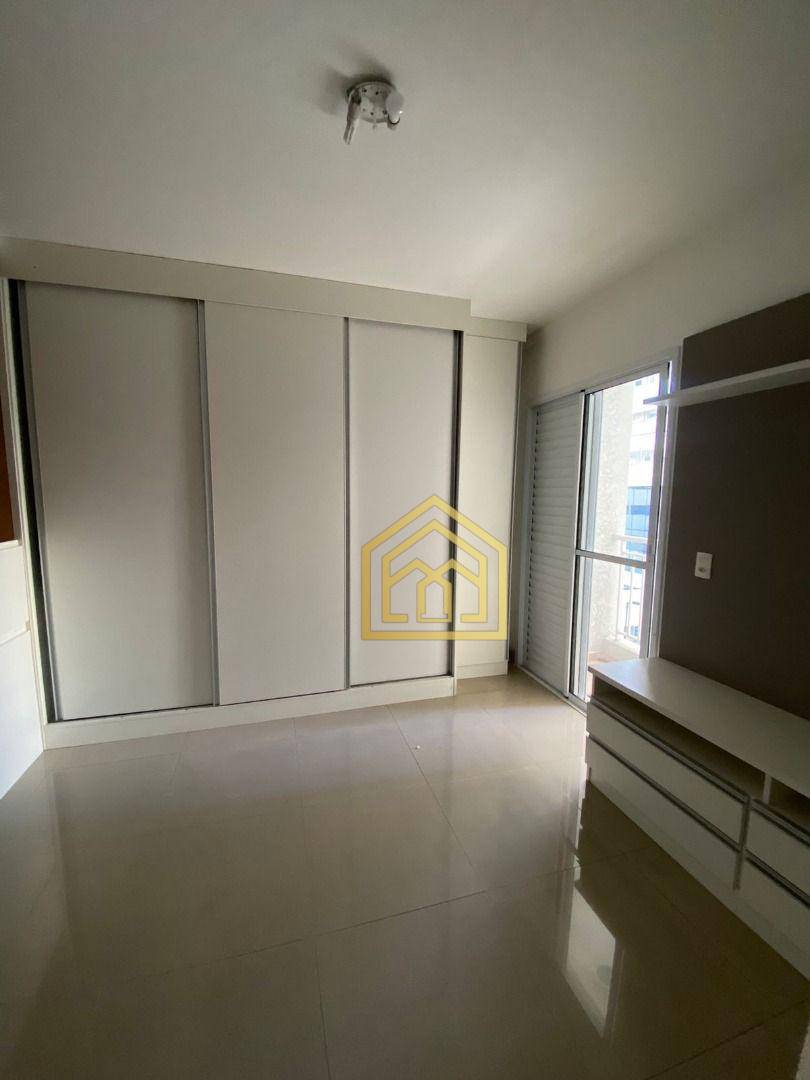 Apartamento à venda com 3 quartos, 80m² - Foto 7