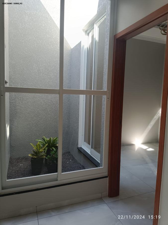 Casa à venda com 3 quartos, 120m² - Foto 8