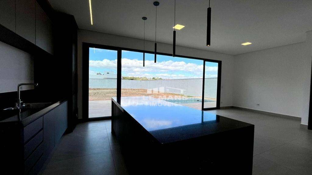 Casa de Condomínio à venda com 4 quartos, 269m² - Foto 11