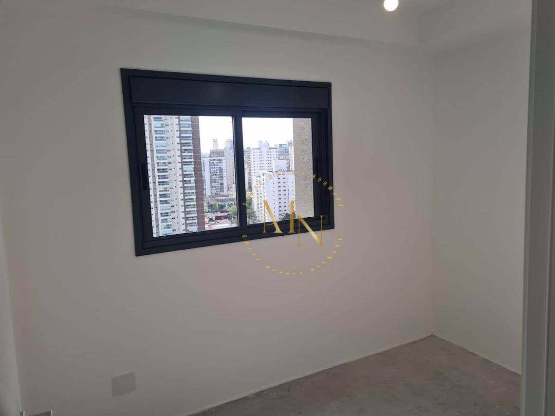 Apartamento à venda com 2 quartos, 66m² - Foto 4