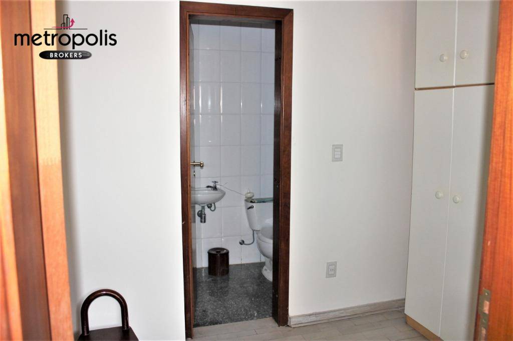 Apartamento à venda com 3 quartos, 242m² - Foto 11