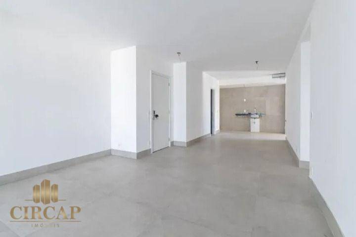 Apartamento à venda com 3 quartos, 122m² - Foto 2