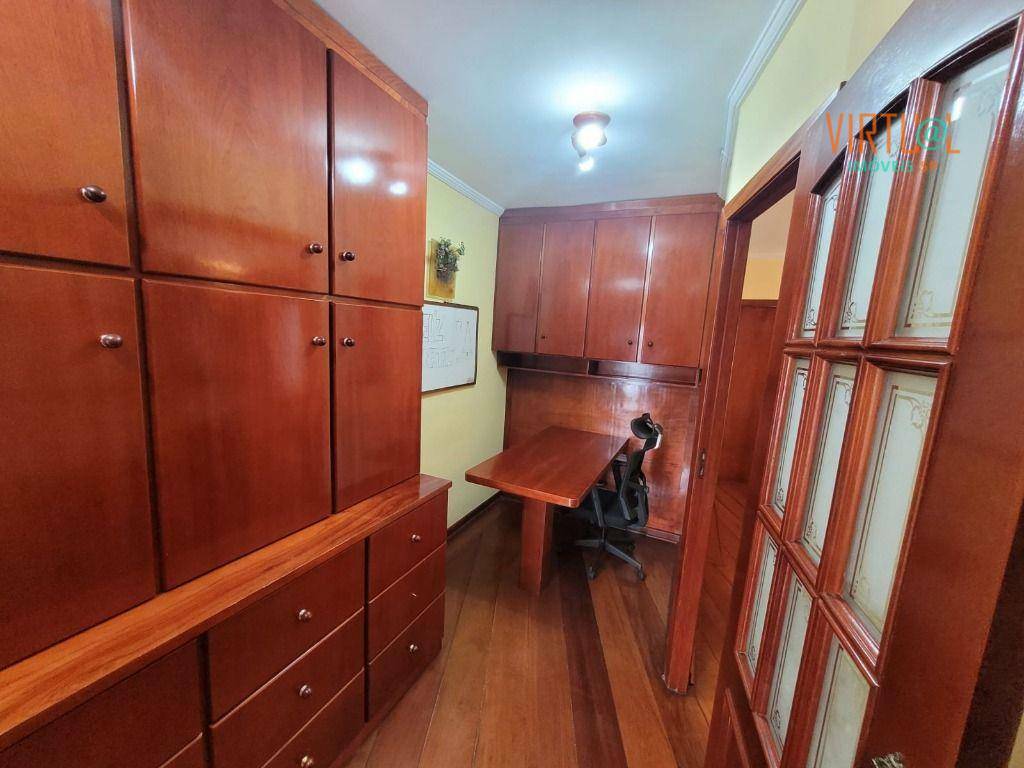 Apartamento à venda com 3 quartos, 140m² - Foto 18