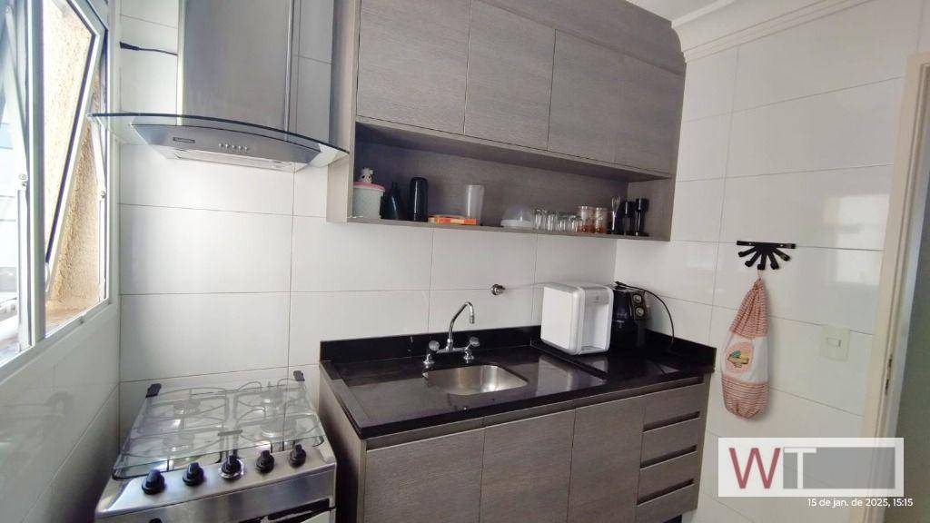 Apartamento para alugar com 3 quartos, 94m² - Foto 8