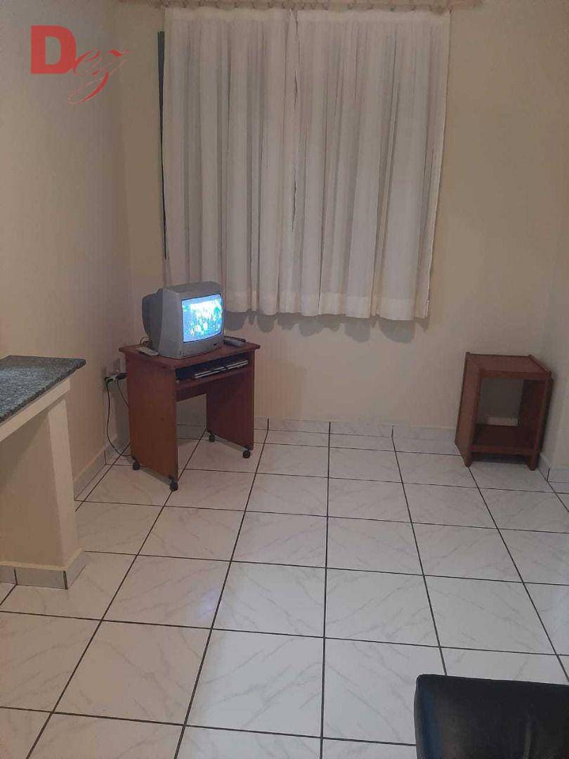 Apartamento à venda com 2 quartos, 70m² - Foto 2