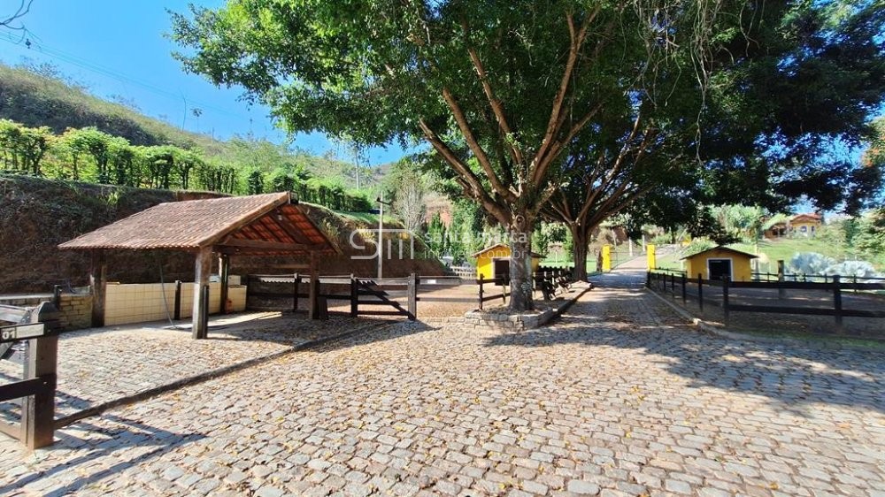 Fazenda à venda com 5 quartos, 10m² - Foto 54