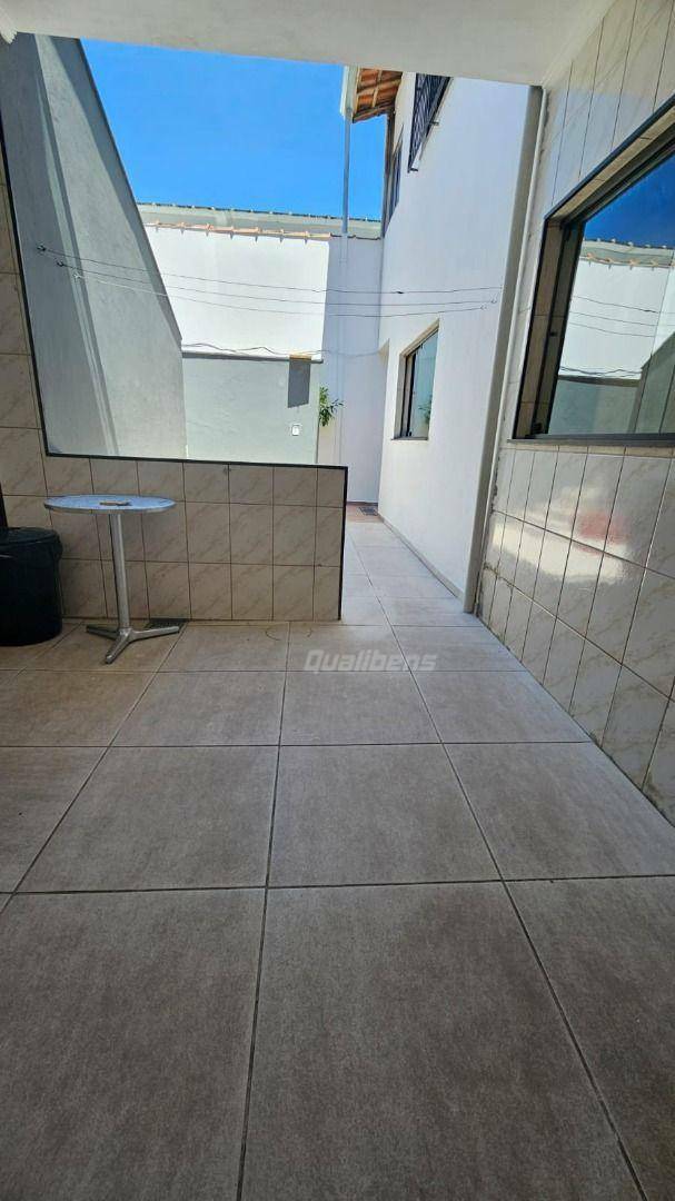 Sobrado à venda com 3 quartos, 324m² - Foto 18