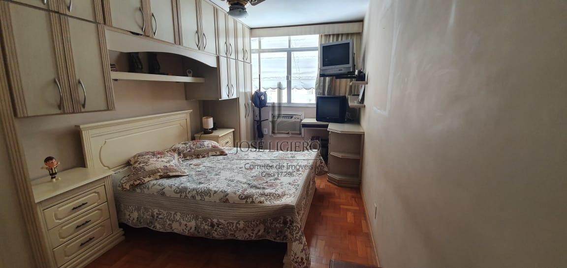 Apartamento à venda com 3 quartos, 146m² - Foto 6