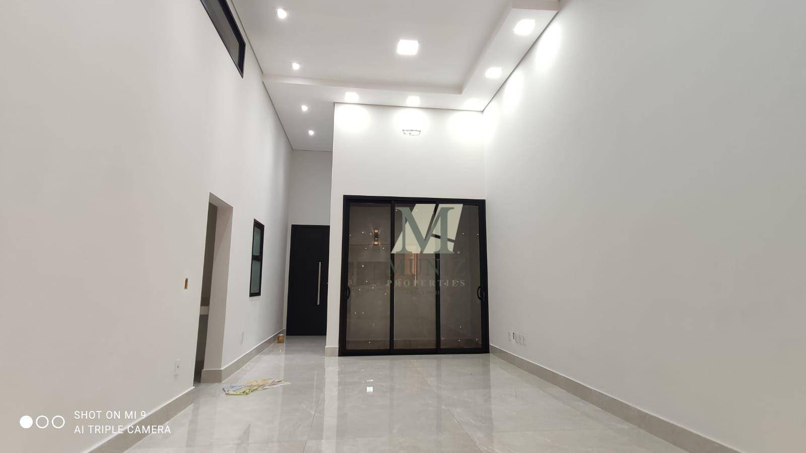 Casa de Condomínio à venda com 3 quartos, 204m² - Foto 4