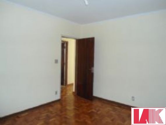 Casa para alugar com 3 quartos, 100m² - Foto 4