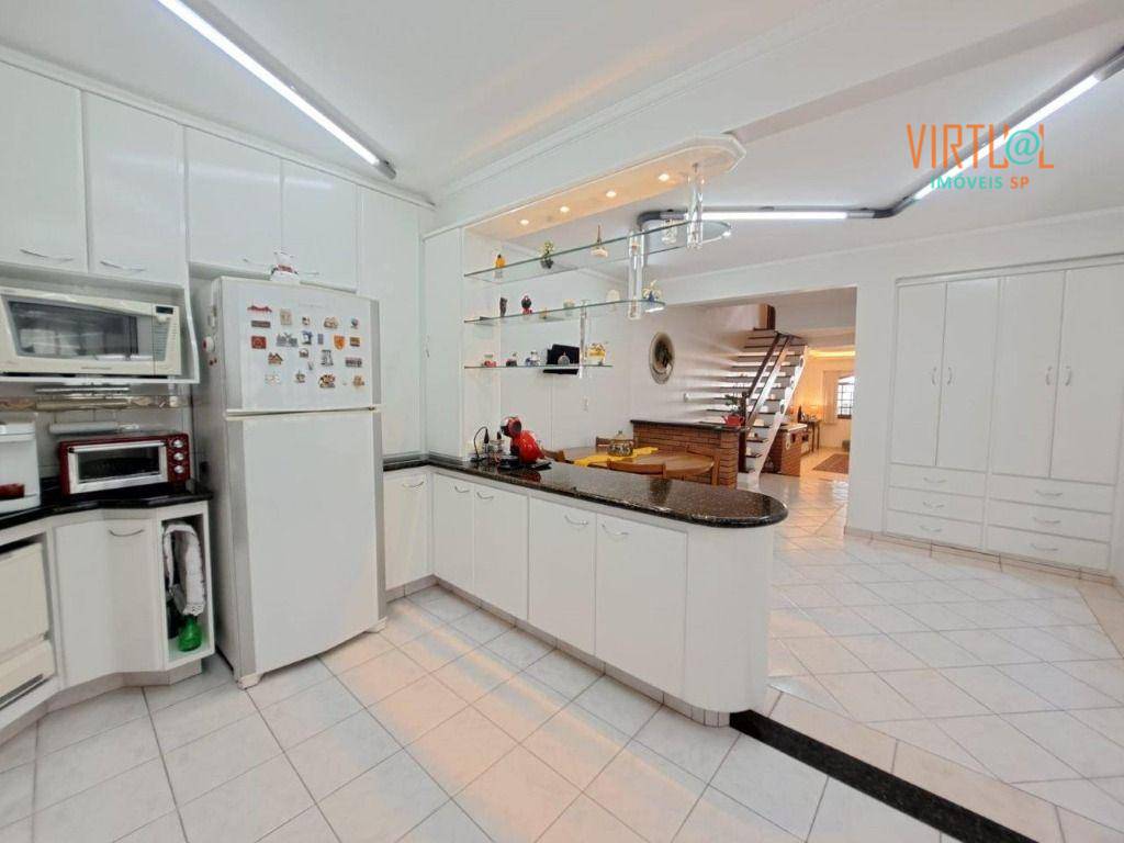 Sobrado à venda com 3 quartos, 231m² - Foto 21