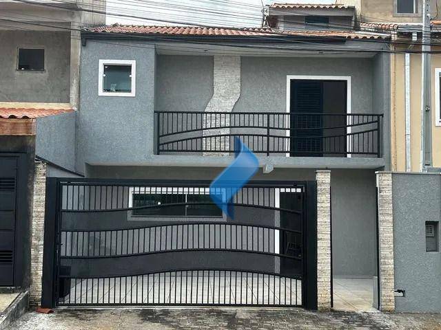 Casa à venda com 3 quartos, 175m² - Foto 1