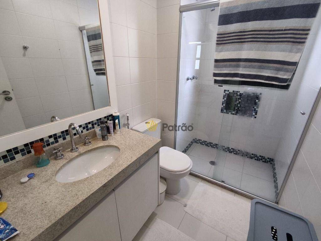 Apartamento à venda com 3 quartos, 242m² - Foto 17