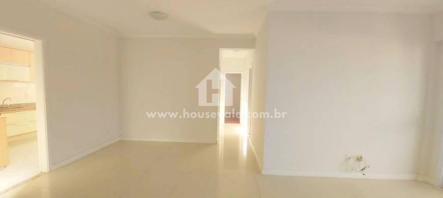 Apartamento à venda com 3 quartos, 106m² - Foto 4