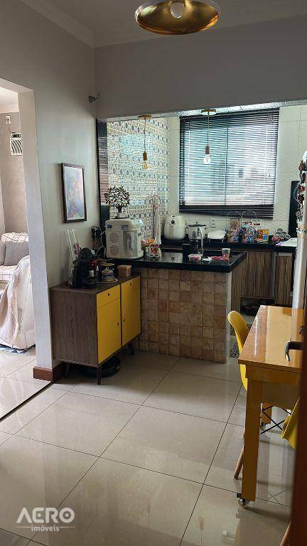 Casa, 2 quartos, 193 m² - Foto 3