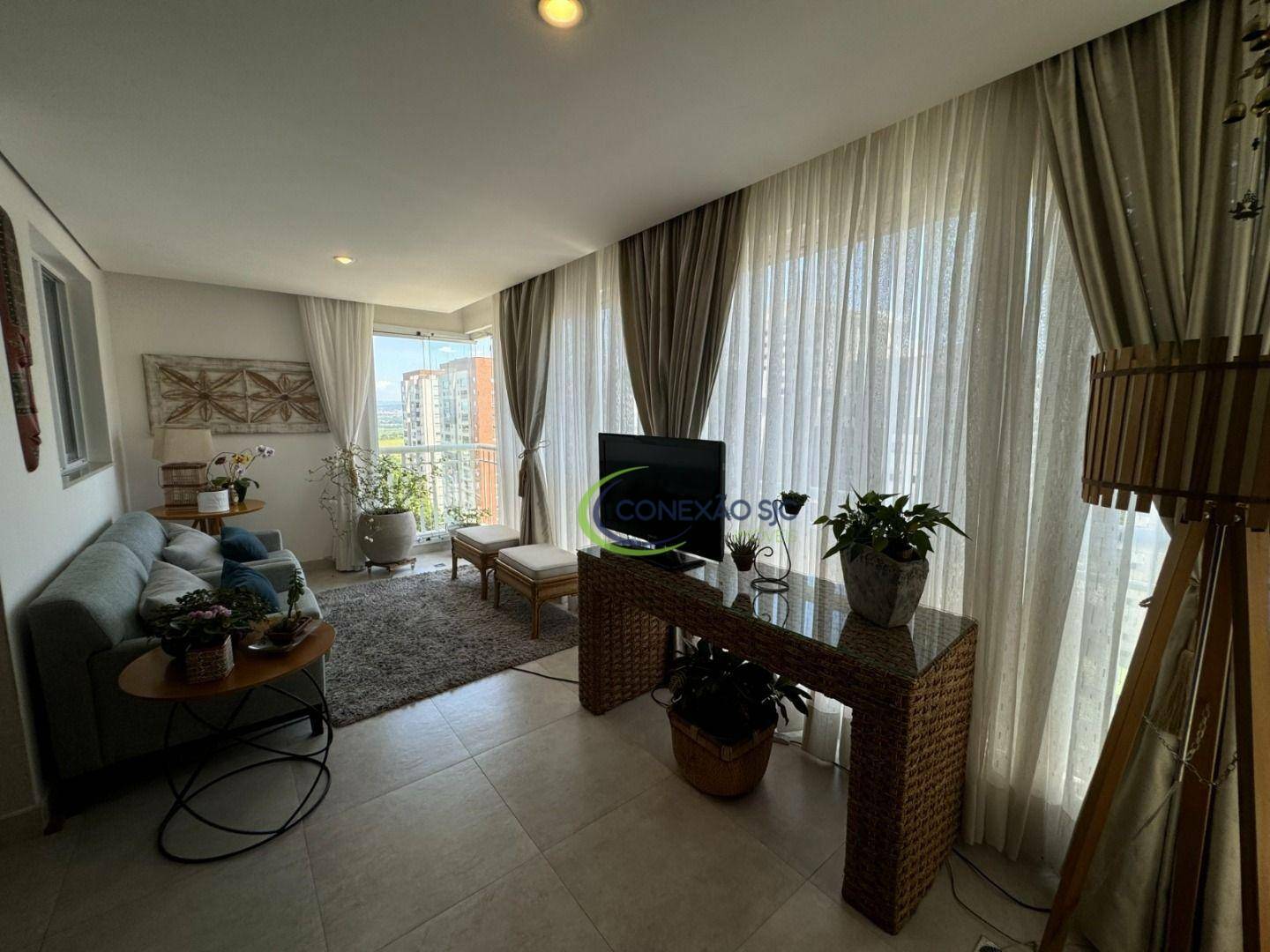 Apartamento à venda com 2 quartos, 125m² - Foto 1