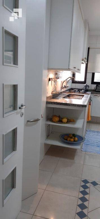 Apartamento à venda com 3 quartos, 170m² - Foto 24