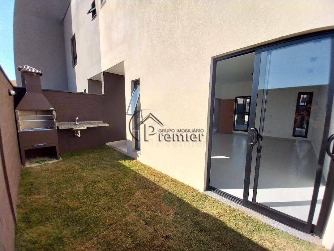 Casa à venda com 2 quartos, 80m² - Foto 4