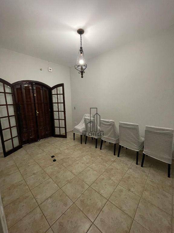 Casa para alugar com 5 quartos, 169m² - Foto 21