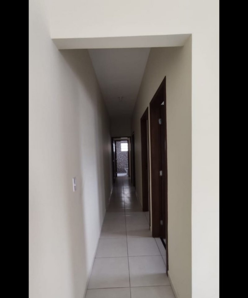 Casa à venda com 3 quartos, 178m² - Foto 8