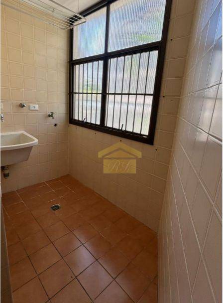 Apartamento à venda com 2 quartos, 65m² - Foto 14