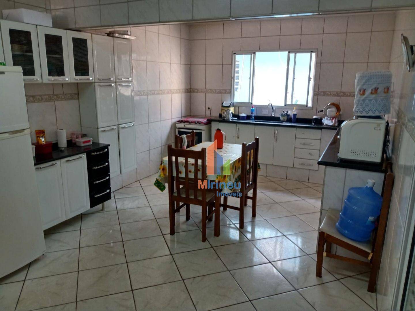 Casa à venda com 3 quartos, 150m² - Foto 3