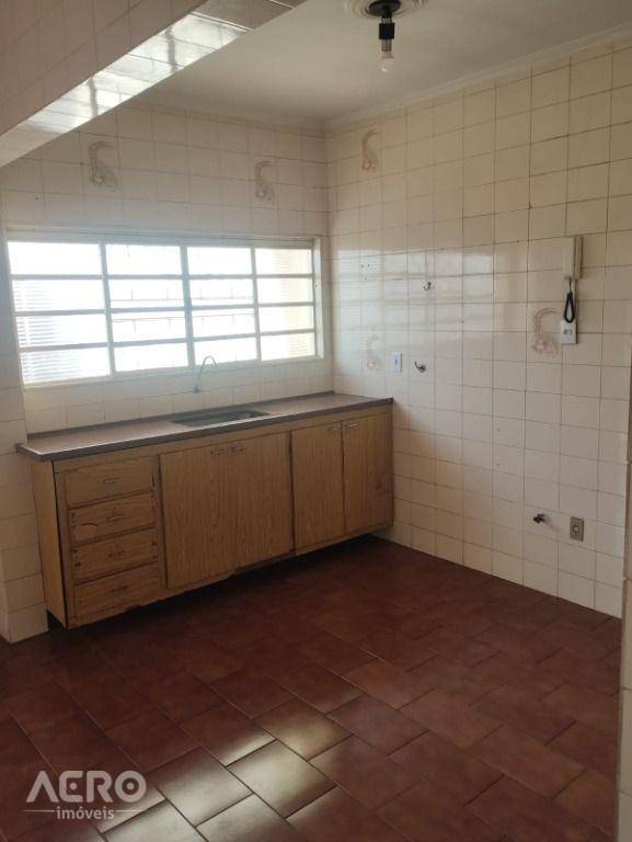 Casa à venda e aluguel com 2 quartos, 82m² - Foto 11