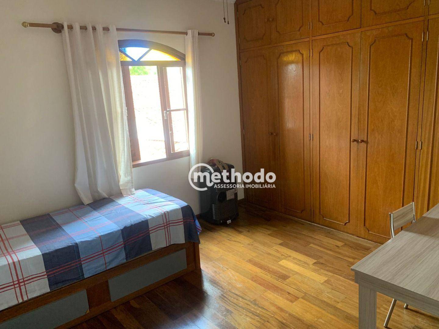 Casa à venda com 4 quartos, 312m² - Foto 19