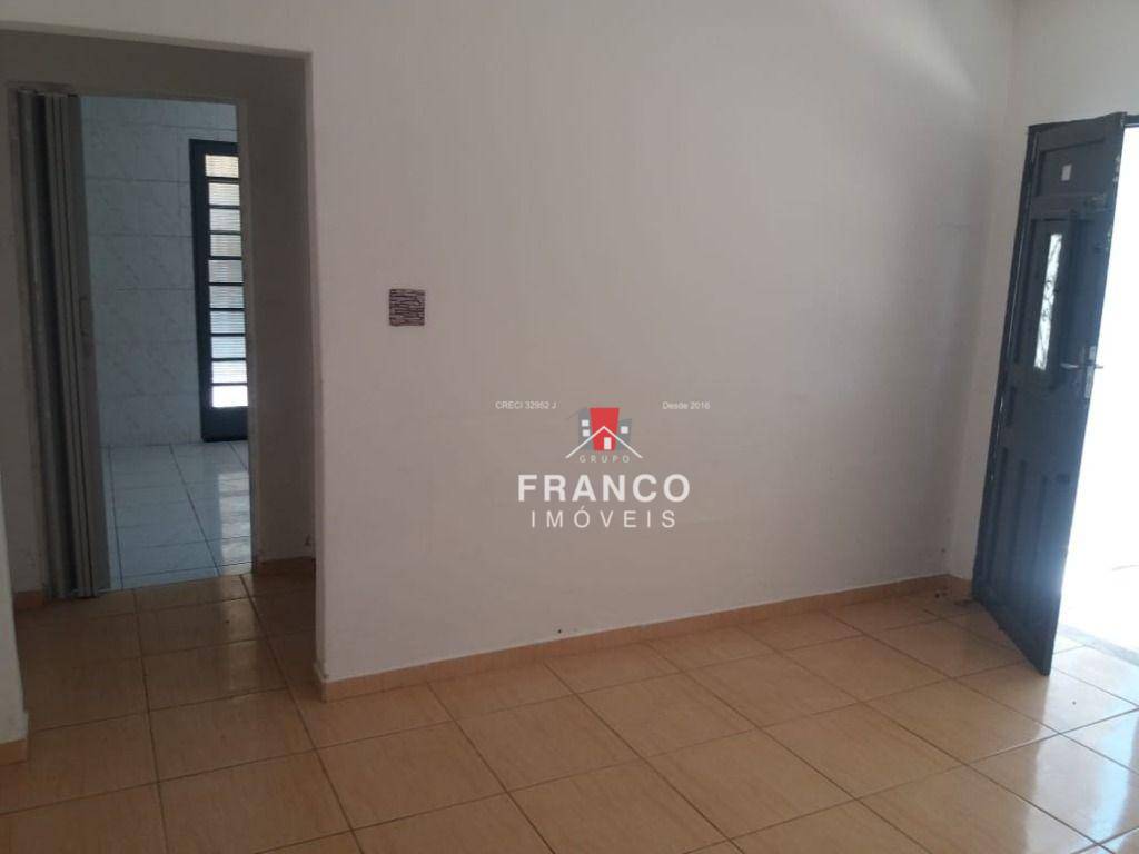 Casa à venda com 4 quartos, 166m² - Foto 7