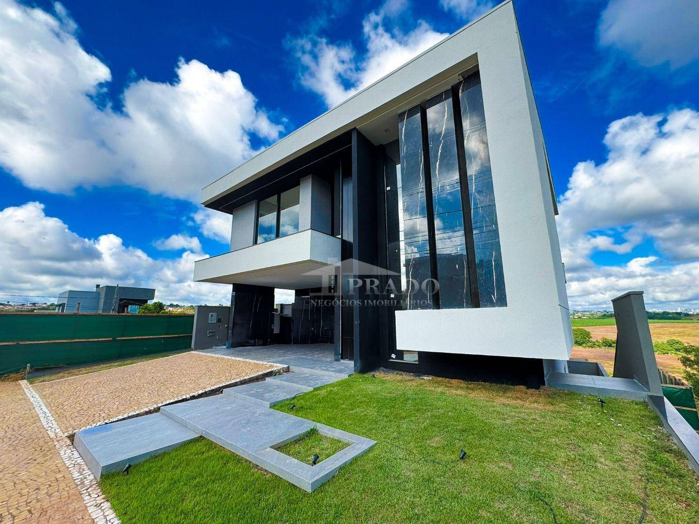Casa à venda com 4 quartos, 347m² - Foto 4
