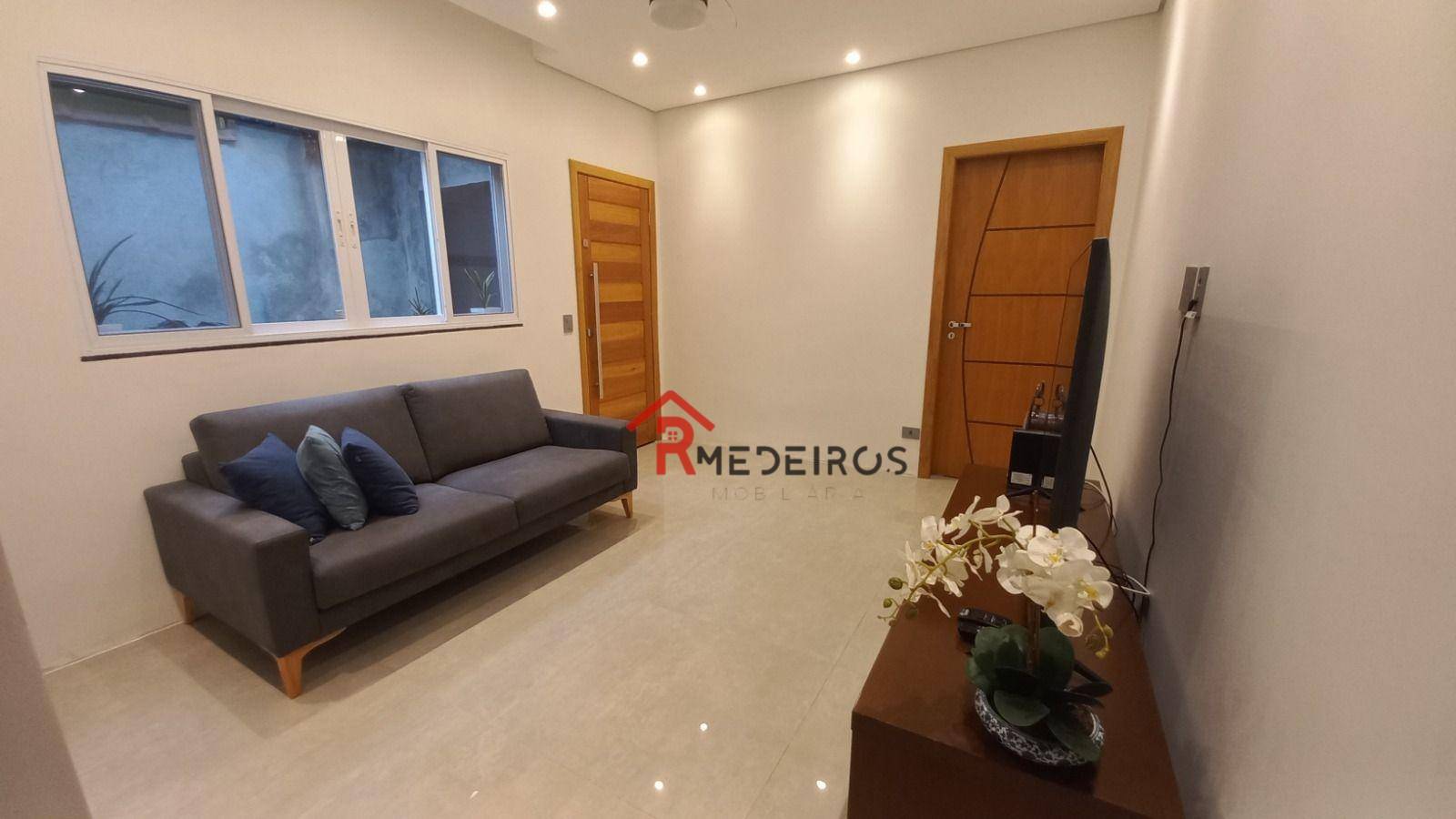 Casa à venda com 2 quartos, 72m² - Foto 4