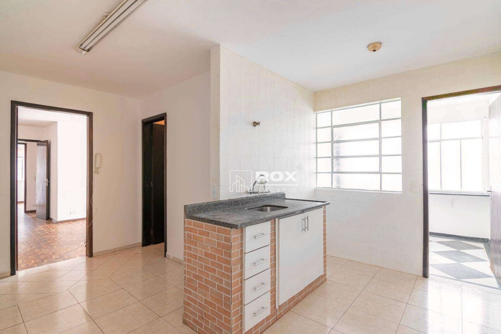 Apartamento à venda com 3 quartos, 115m² - Foto 4