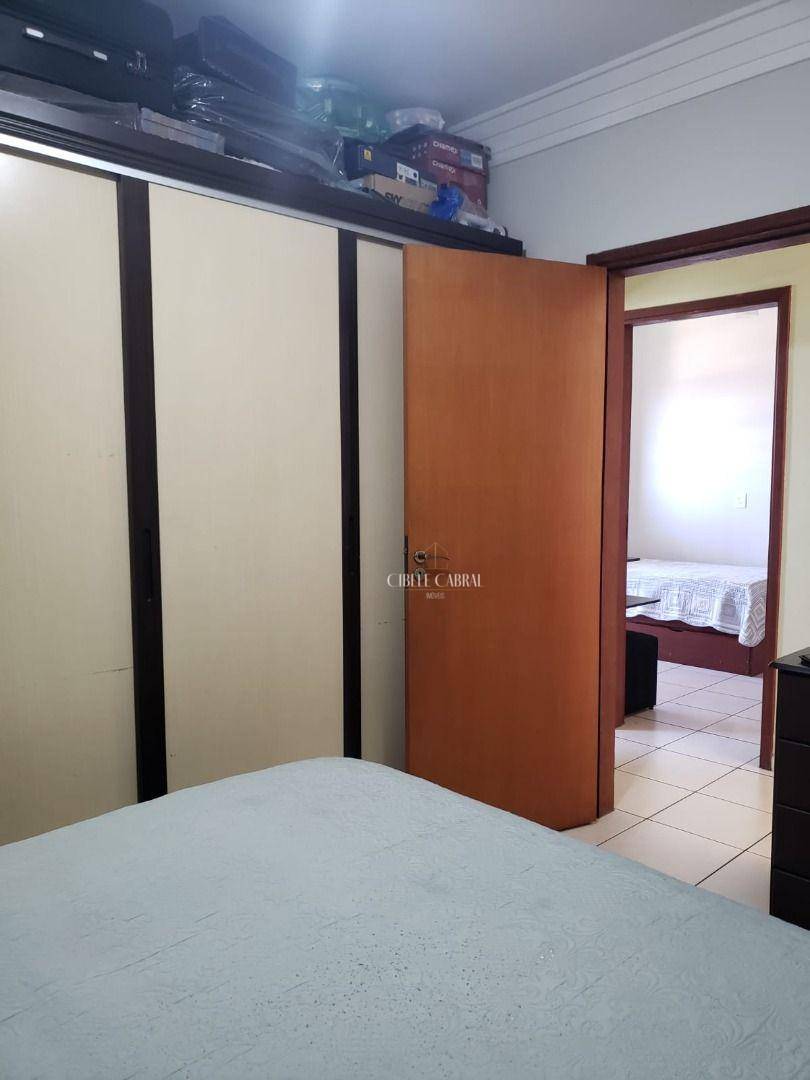 Apartamento à venda com 2 quartos, 75m² - Foto 30