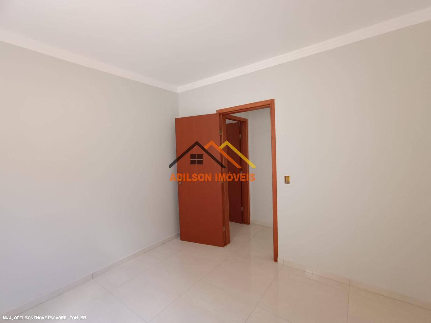 Casa à venda com 3 quartos, 300m² - Foto 10